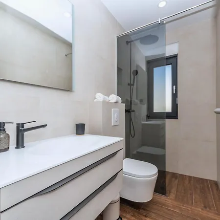 Ap12b Apartman Makarska
